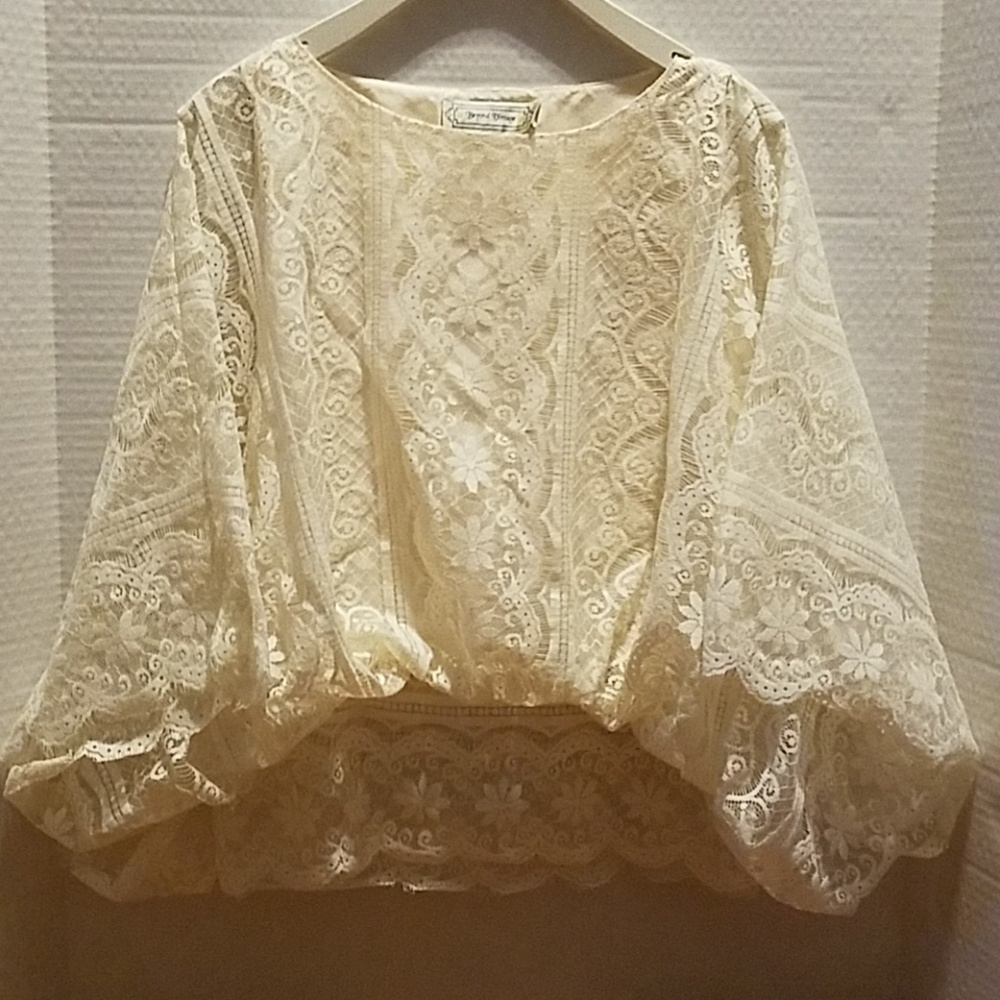 Beyond Vintage ivory lace blouse. XS